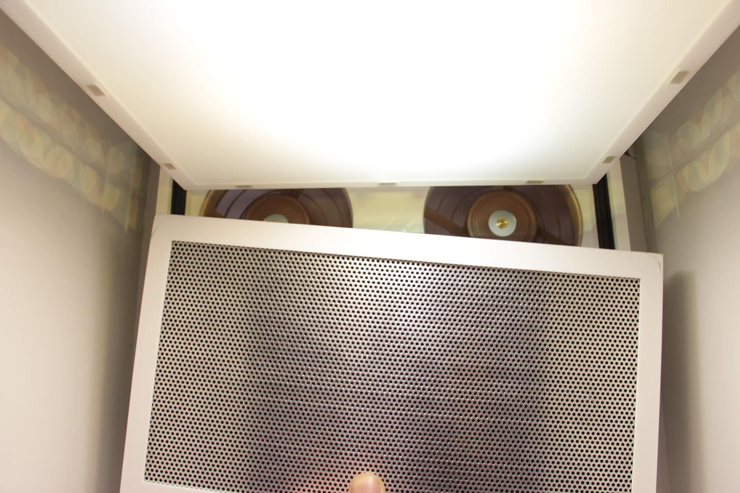 fixe la cartouche avec l'unité de filtration de base